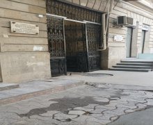 Satılır Ofis İçərişəhər m., Səbail r.