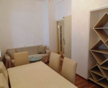 Kirayə (aylıq) Köhnə Tikili İçərişəhər m., Səbail r.