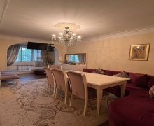 Satılır Köhnə Tikili Xalqlar dostluğu m., 8-ci kilometr, Nizami r.