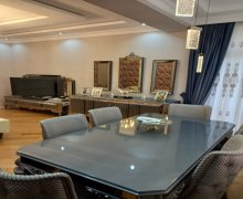 qara qarayevde satilan evler Qara Qarayev m., Nizami r.