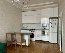 Satılır Yeni Tikili Qara Qarayev m., 8-ci kilometr, Nizami r.