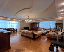 Kiraye aylıq Yeni Tikili Elmlər akademiyası m., Yasamal qəs., Yasamal r.