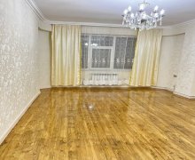 Satılır Yeni Tikili İnşaatçılar m., Yeni Yasamal qəs., Yasamal r.