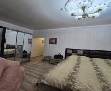 Satılır Köhnə Tikili 9-cu mikrorayon, Binəqədi r.