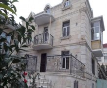 Satılır Həyət evi/villa Badamdar qəs., Səbail r. Satılır Həyət evi/villa Badamdar qəs., Səbail r.