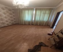 Satılır Köhnə Tikili Memar Əcəmi m., 3-cü mikrorayon, Nəsimi r.