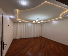 memar ecemide satilan evler Memar Əcəmi m., 9-cu mikrorayon, Binəqədi r.