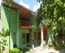Kirayə (günlük) Bağ evi Şəki ş. Kirayə (günlük) Bağ evi Şəki ş.