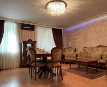 Satılır Köhnə Tikili Nizami m., Yasamal qəs., Yasamal r.