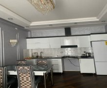 Kirayə (aylıq) Yeni Tikili Qara Qarayev m., Nizami r. Kirayə (aylıq) Yeni Tikili Qara Qarayev m., Nizami r.