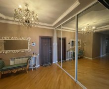 Satılır Yeni Tikili Memar Əcəmi m., Nəsimi r.