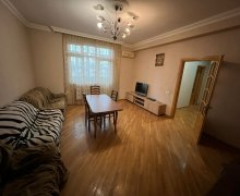 Satılır Yeni Tikili Memar Əcəmi m., Nəsimi r.