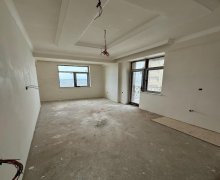 Satılır Yeni Tikili İnşaatçılar m., Yeni Yasamal qəs., Yasamal r.