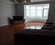 iceri seherde aylıq kiraye evler İçərişəhər m., Səbail r.