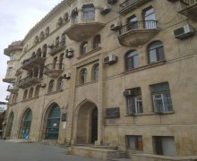 iceri seherde evlerin qiymeti İçərişəhər m., Səbail r.