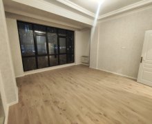 Satılır Yeni Tikili St.Sumqayıt r., Sumqayıt ş.