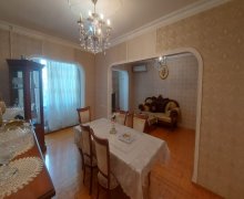 Satılır Köhnə Tikili Memar Əcəmi - 2 m., 9-cu mikrorayon, Binəqədi r.