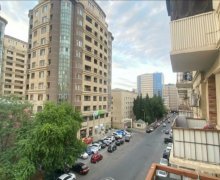 Satılır Köhnə Tikili Nizami m., Yasamal r.