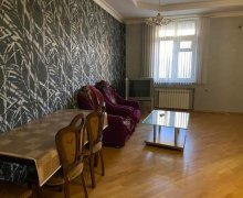 Satılır Köhnə Tikili Nizami m., Yasamal r.