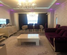 Satılır Köhnə Tikili 7-ci mikrorayon, Binəqədi r.