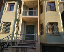 Satılır Həyət evi/villa Neftçilər m., Bakıxanov qəs., Sabunçu r. Satılır Həyət evi/villa Neftçilər m., Bakıxanov qəs., Sabunçu r.