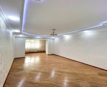 Satılır Köhnə Tikili Bakıxanov qəs., Sabunçu r.