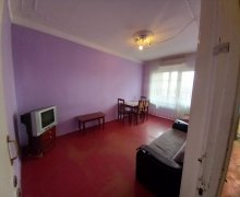 Satılır Köhnə Tikili Azadlıq m., 8-ci mikrorayon, Binəqədi r.