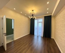 Satılır Yeni Tikili Azadlıq m., Binəqədi r.