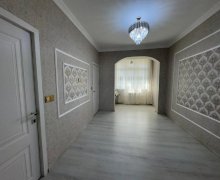 Satılır Köhnə Tikili Memar Əcəmi m., 5-ci mikrorayon, Nəsimi r.