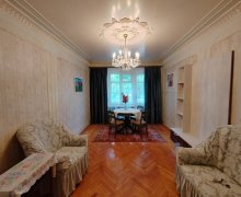 Kirayə (aylıq) Köhnə Tikili Elmlər akademiyası m., Yasamal r.