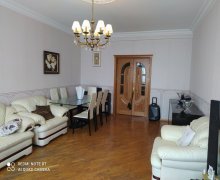 Satılır Yeni Tikili Xalqlar dostluğu m., 8-ci kilometr, Nizami r.