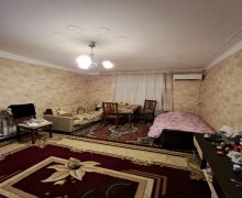 Satılır Köhnə Tikili Elmlər akademiyası m., Yasamal r. Satılır Köhnə Tikili Elmlər akademiyası m., Yasamal r.