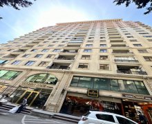 Satılır Yeni Tikili 8-ci mikrorayon, Binəqədi r.