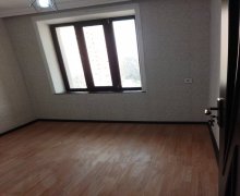 Satılır Köhnə Tikili Elmlər akademiyası m., Yasamal qəs., Yasamal r.