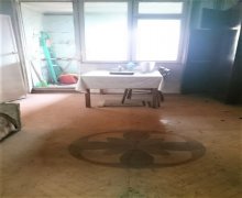 Satılır Köhnə Tikili Memar Əcəmi m., 9-cu mikrorayon, Binəqədi r.