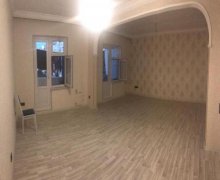 Satılır Köhnə Tikili Bakıxanov qəs., Sabunçu r.