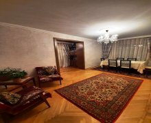 Satılır Köhnə Tikili Əhmədli m., Əhmədli, Xətai r.