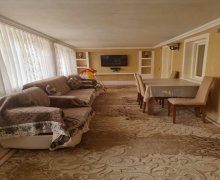 Satılır Həyət evi/villa Gəncə ş. Satılır Həyət evi/villa Gəncə ş.