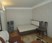 Satılır Köhnə Tikili İnşaatçılar m., Yasamal r.