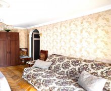 Satılır Köhnə Tikili Yasamal r.