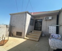 Satılır Həyət evi/villa Azadlıq m., Binəqədi qəs., Binəqədi r. Satılır Həyət evi/villa Azadlıq m., Binəqədi qəs., Binəqədi r.