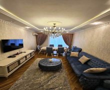 Satılır Yeni Tikili Dərnəgül m., 8-ci mikrorayon, Binəqədi r.