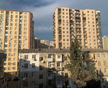 Satılır Köhnə Tikili Elmlər akademiyası m., Yasamal r.