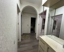 Satılır Köhnə Tikili Xalqlar dostluğu m., 8-ci kilometr, Nizami r.