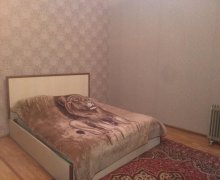 Kirayə (aylıq) Köhnə Tikili İçərişəhər m., Səbail r.