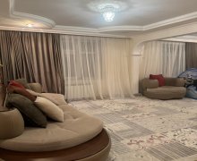 Satılır Köhnə Tikili Əhmədli m., Əhmədli, Xətai r.