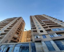 Satılır Yeni Tikili Qaraçuxur qəs., Suraxanı r.