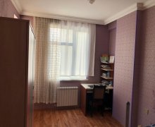 Satılır Yeni Tikili Qaraçuxur qəs., Suraxanı r.