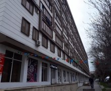 Satılır Köhnə Tikili Azadlıq m., 8-ci mikrorayon, Binəqədi r.