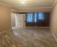 Satılır Yeni Tikili Bakıxanov qəs., Sabunçu r.